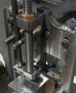 Machining of precision parts and series